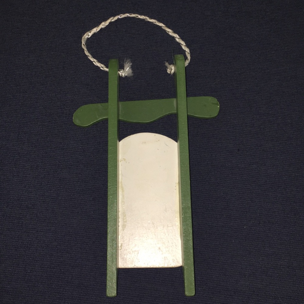 Mini Snow Sled 🛷🎄🦌🎅🏼 - Picture 3 of 5